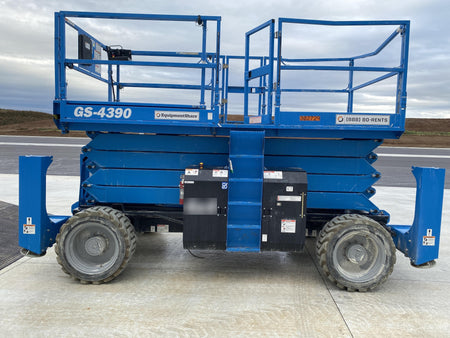 2023 GENIE GS-4390 RT
