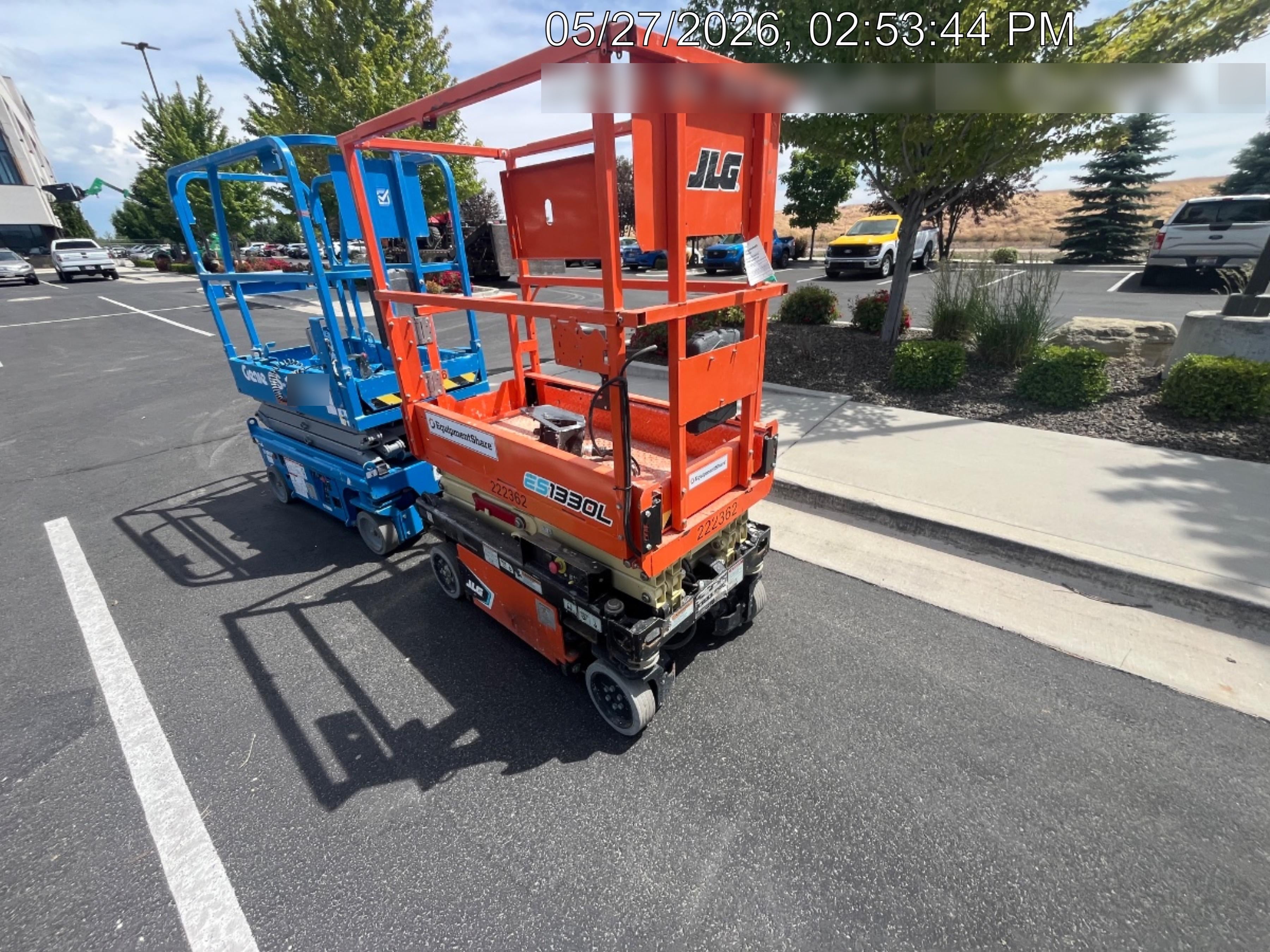 2022 JLG ES1330L