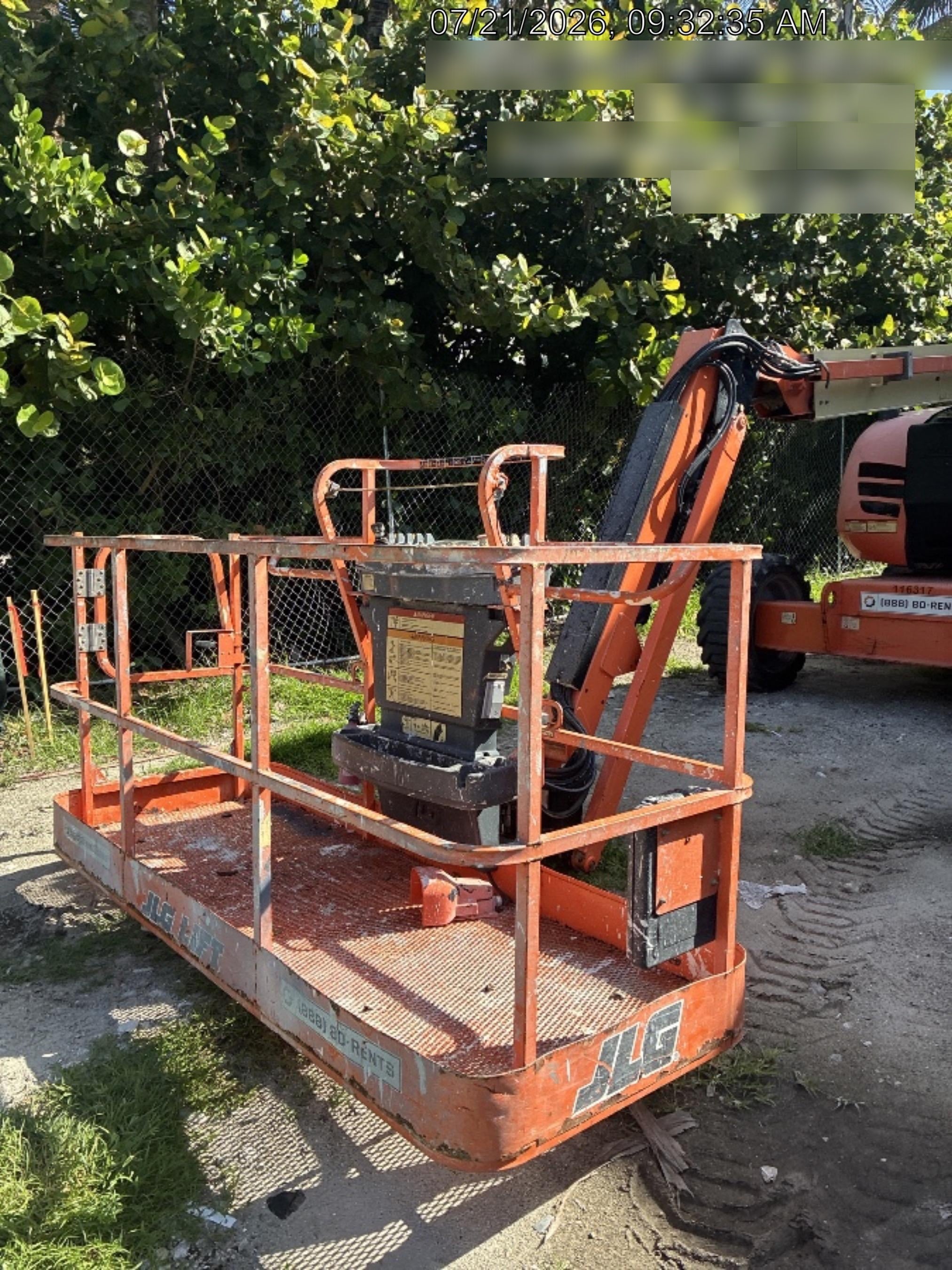 2021 JLG 600AJ