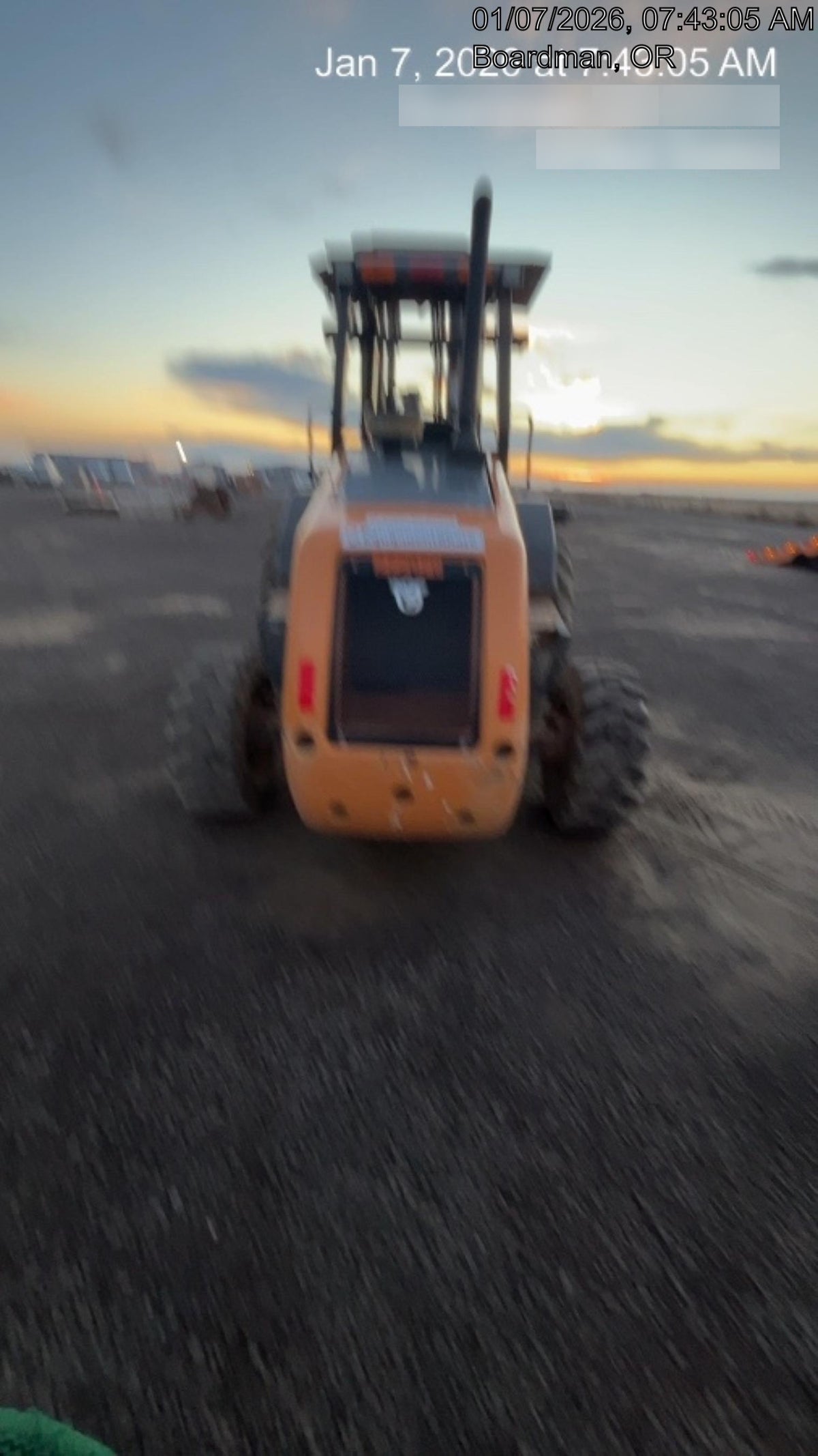 2023 CASE 588H