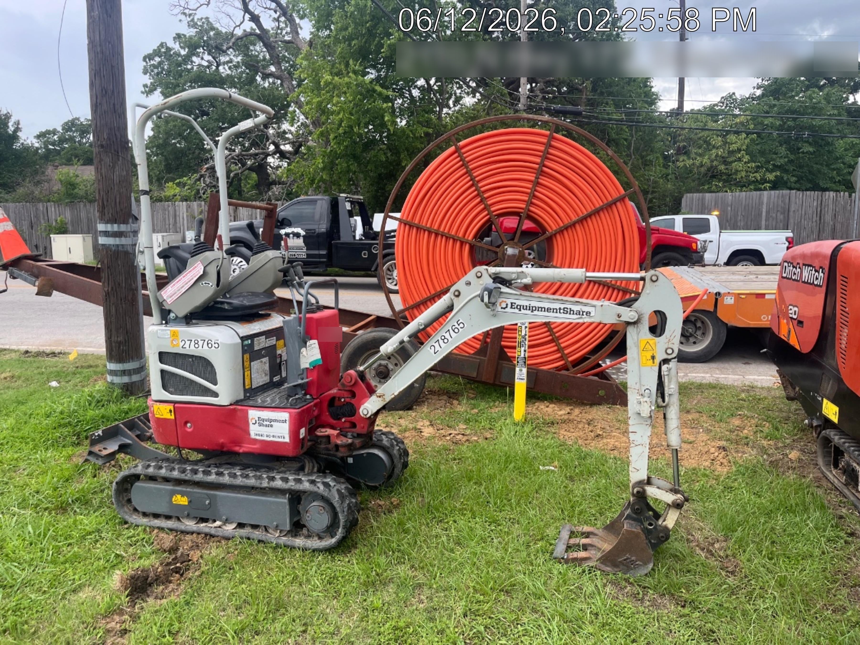 2022 TAKEUCHI TB210R