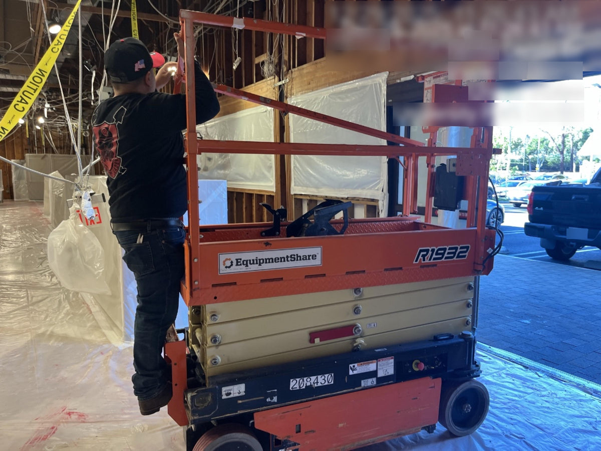 2022 JLG R1932