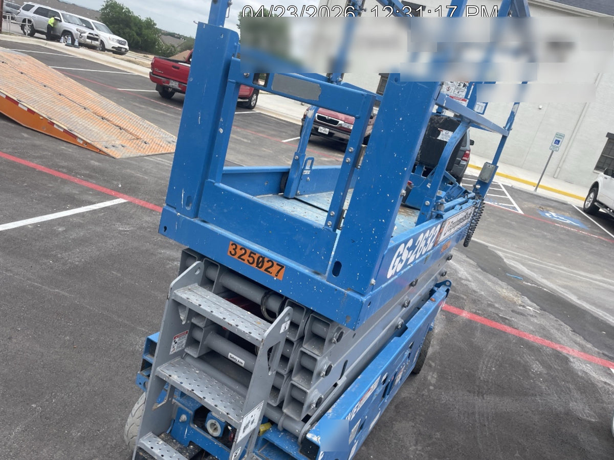 2023 GENIE GS-2632