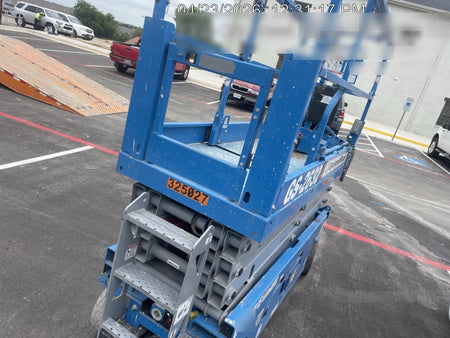 2023 GENIE GS-2632