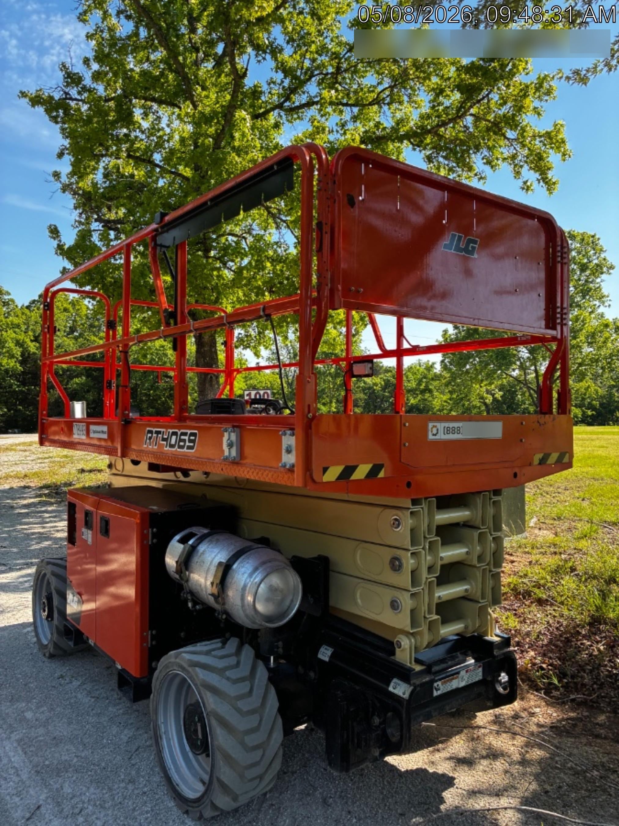 2022 JLG RT4069