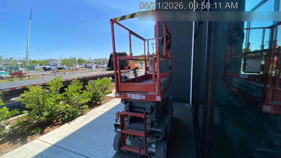 2020 Skyjack SJIII-3219 Solid NM Tires, Half height spring hinged entry gate, Dual Beacons, 800W Inverter