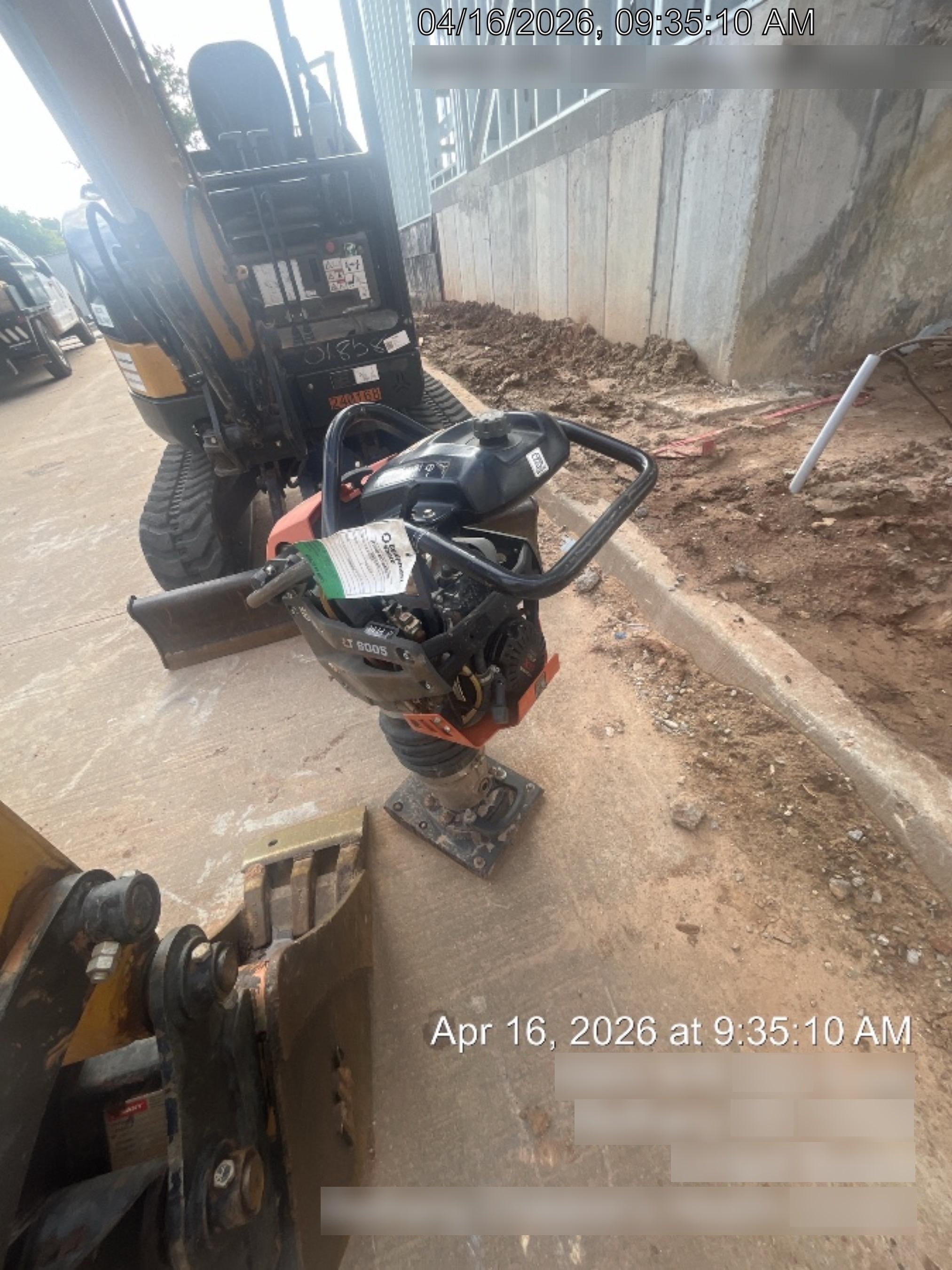 2024 HUSQVARNA LT6005