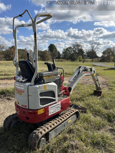 2022 TAKEUCHI TB210R