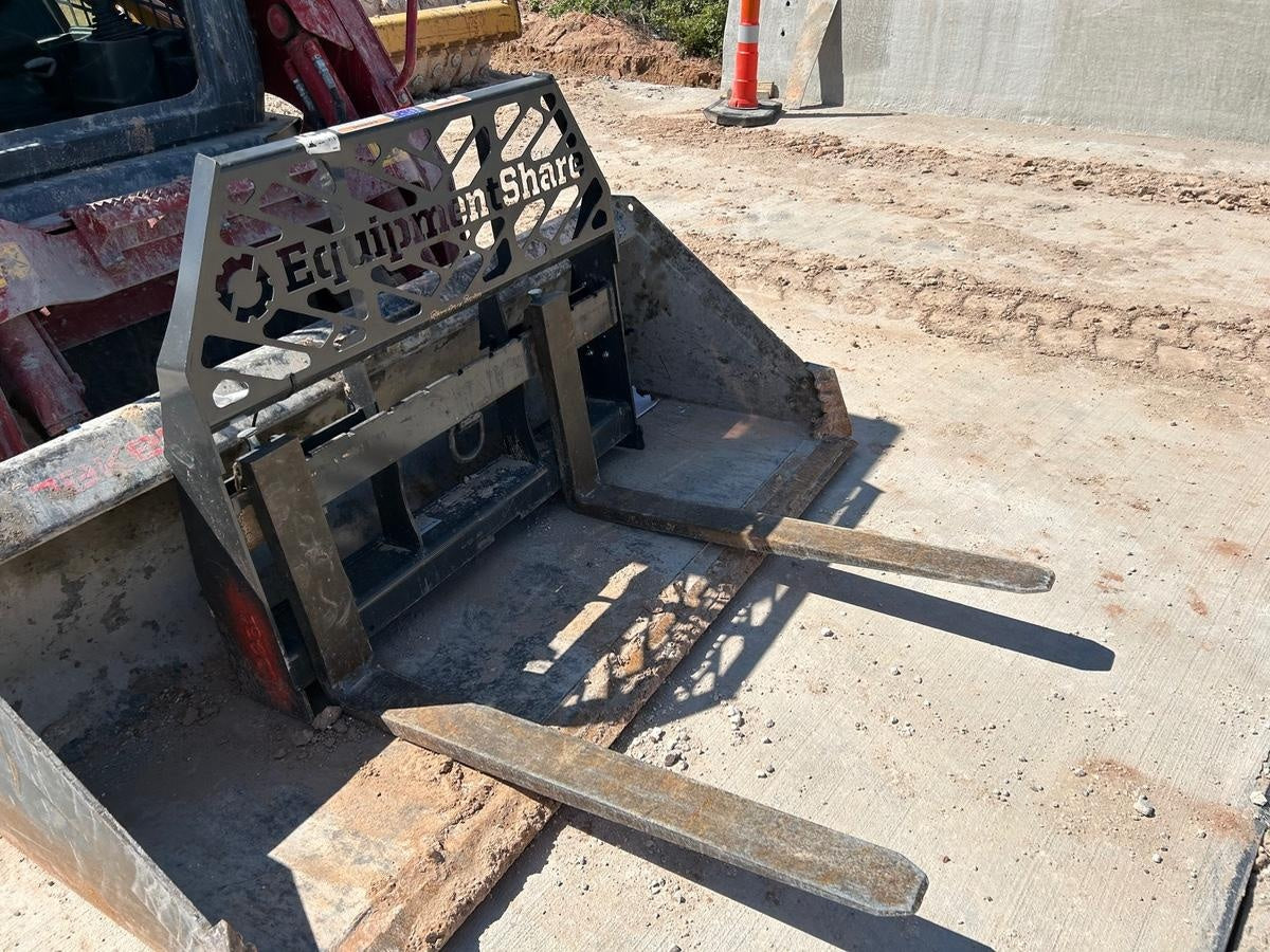 2025 PALADIN 72" Skid Steer Forks