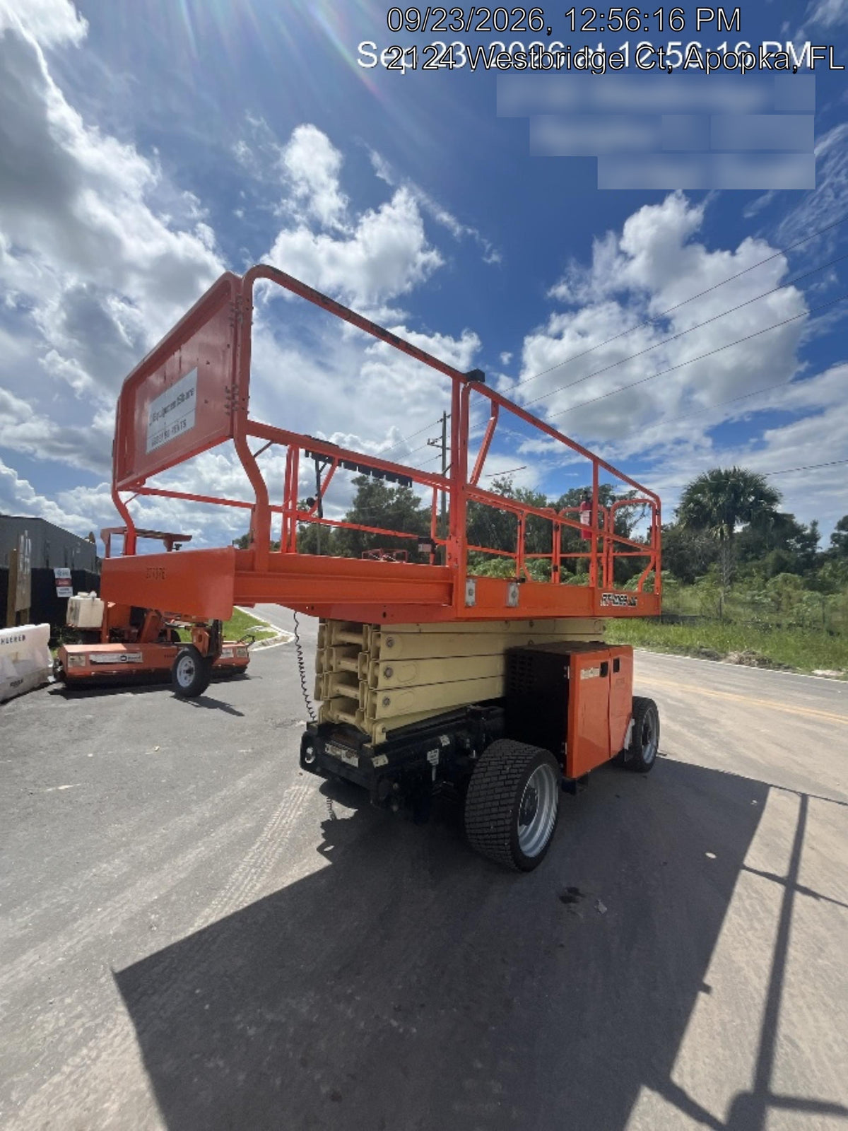 2022 JLG RT4069