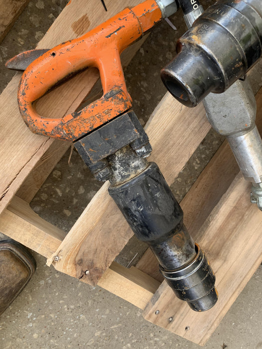 2019 MICHIGAN PNEUMATIC ES-CH3R-TRACKER