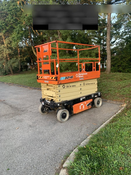 2022 JLG ES3246