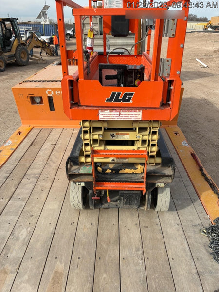 2021 JLG ES1932