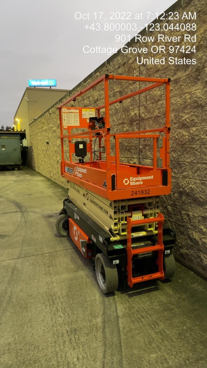 2022 JLG ES2632