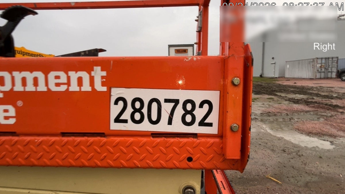 2022 JLG ES1932