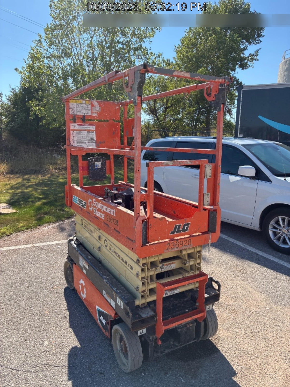 2022 JLG ES1932