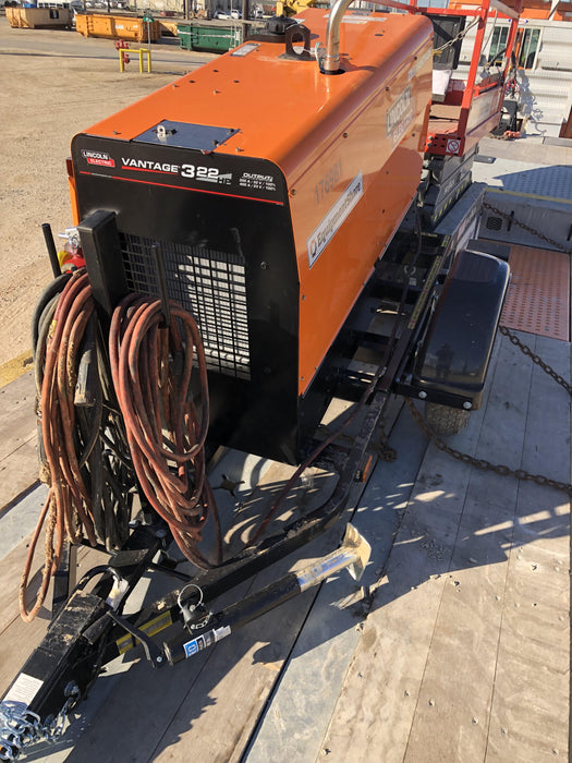 2021 Lincoln Electric Vantage 322 Vantage 322 Ready Pak 3 w/ Decals, ORANGE (includes trailer, cable rack, fender light kit) NO Telematics