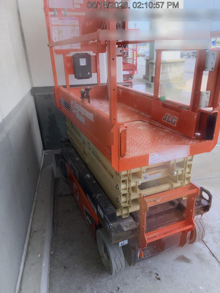2023 JLG ES1932