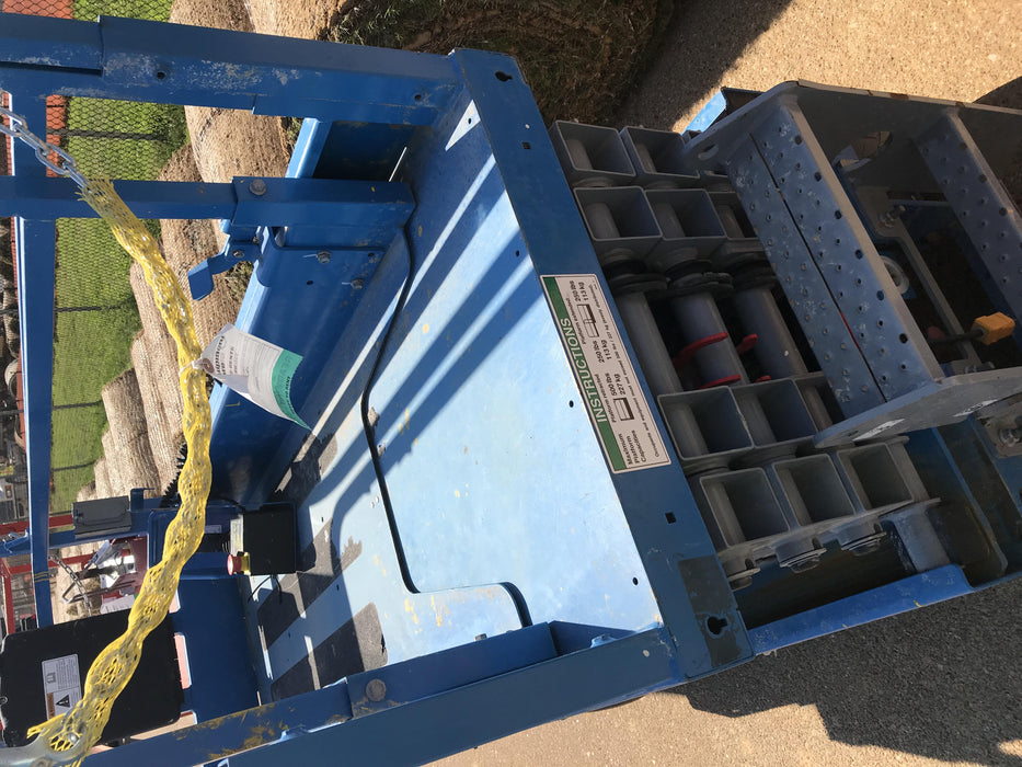 2019 Genie GS-1930 Fixed rails with chain Entry