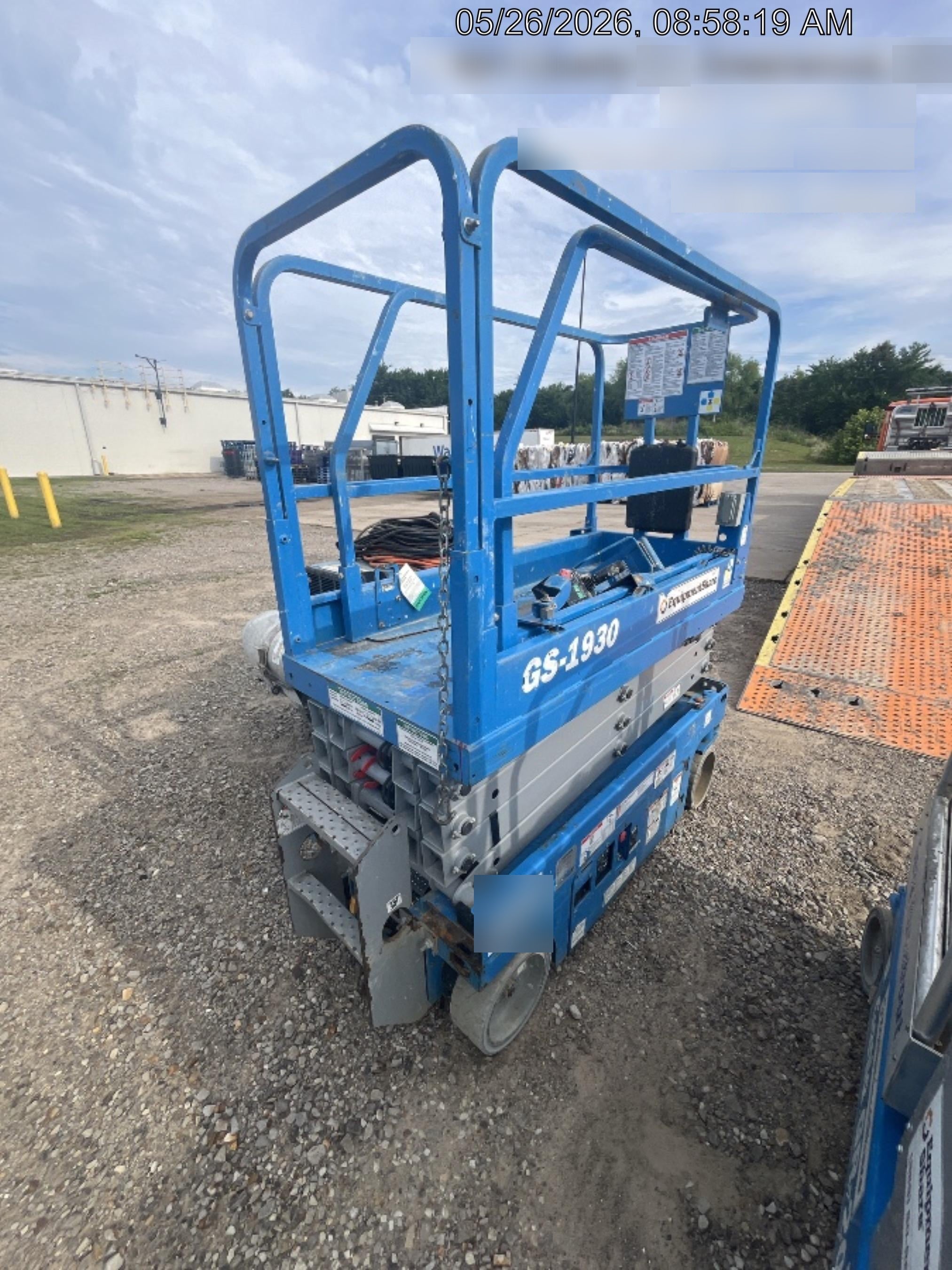 2019 Genie GS-1930 Fixed rails with chain Entry