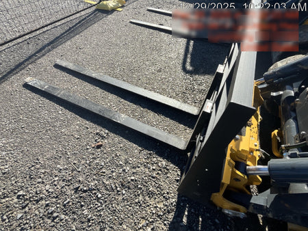 2025 ARROW MATERIAL HANDLING 72" Pallet Forks - Arrow