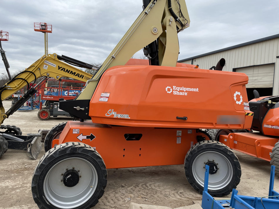 2023 JLG 660SJ