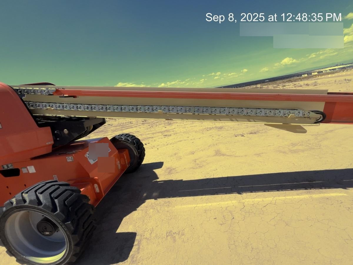 2019 JLG 660SJ