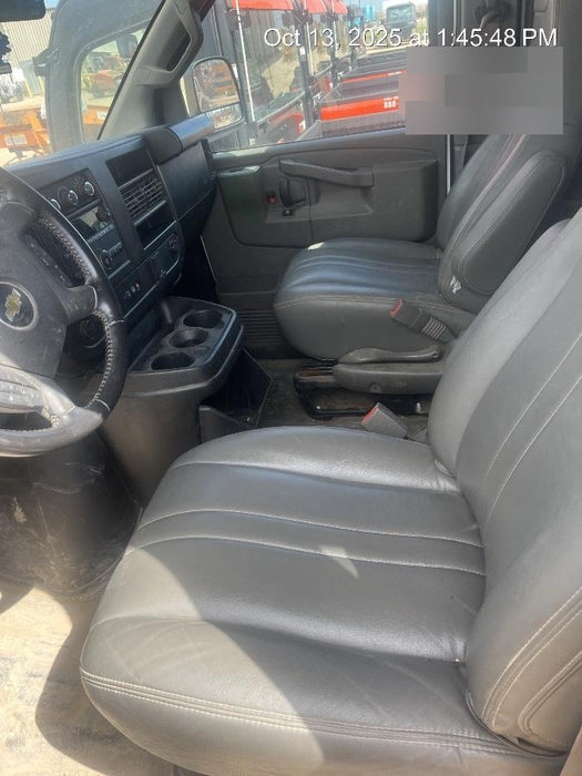 2023 CHEVROLET Express Van - Rental