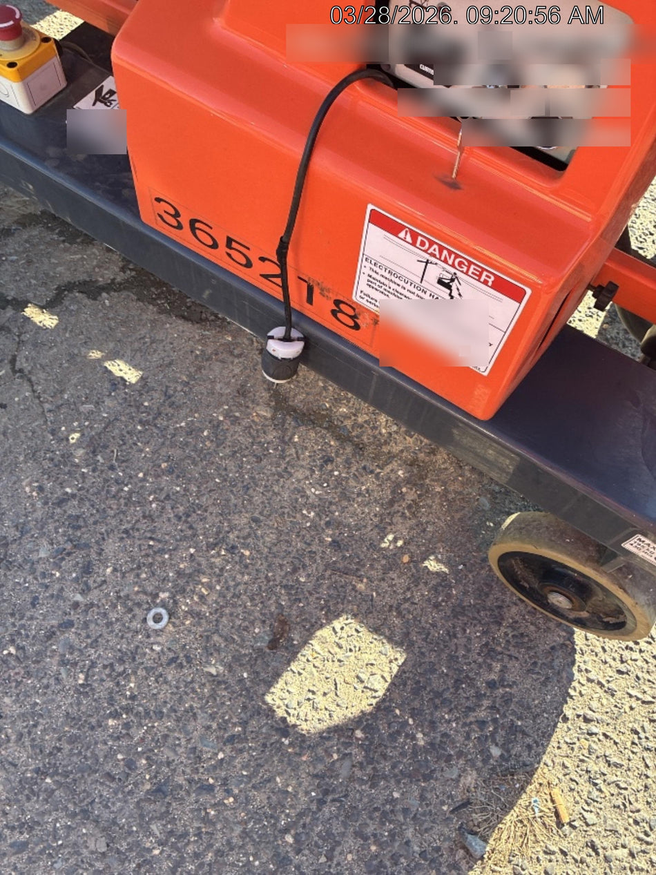 2023 JLG 1030P