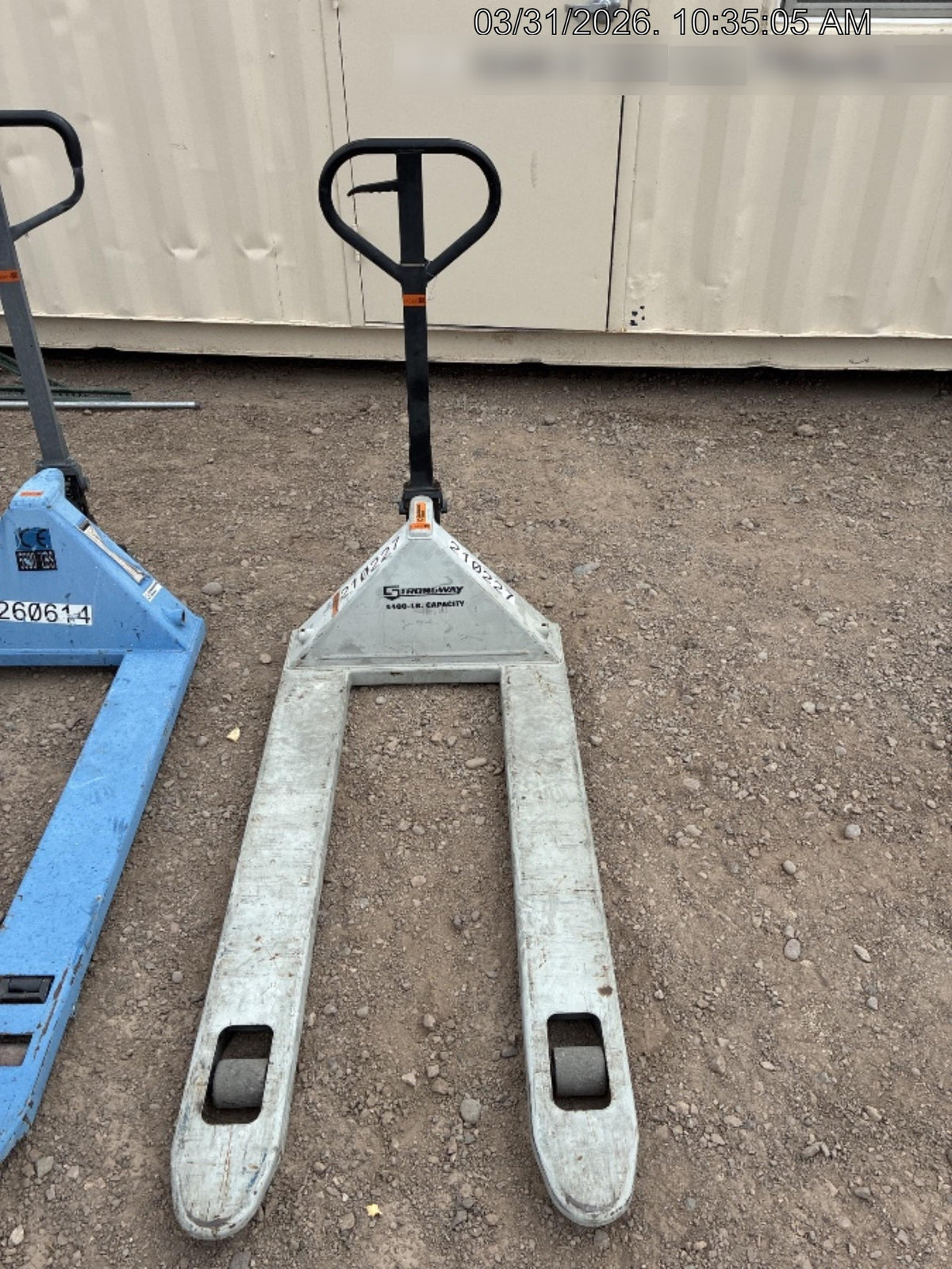 2022 STRONGWAY 4400 lb Pallet Jack