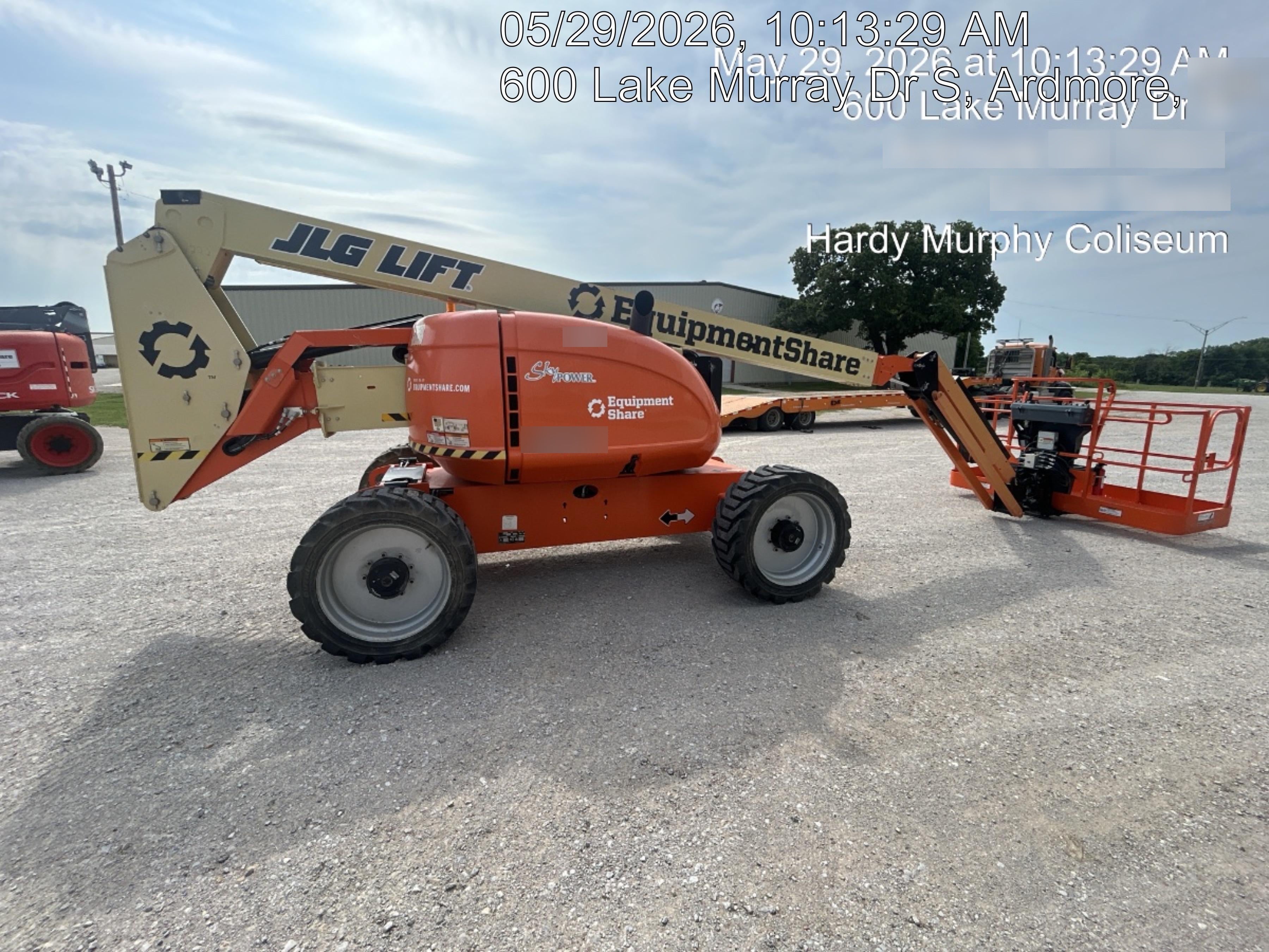 2023 JLG 600AJ