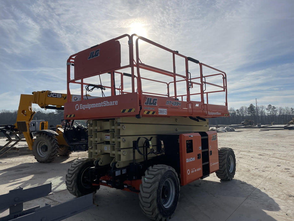 2022 JLG RT4394