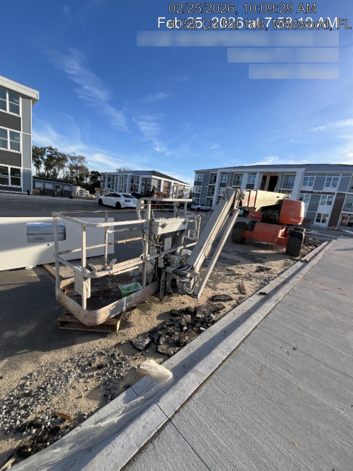 2022 JLG 660SJ