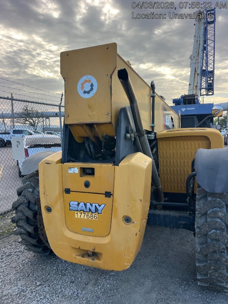 2021 SANY STH1056