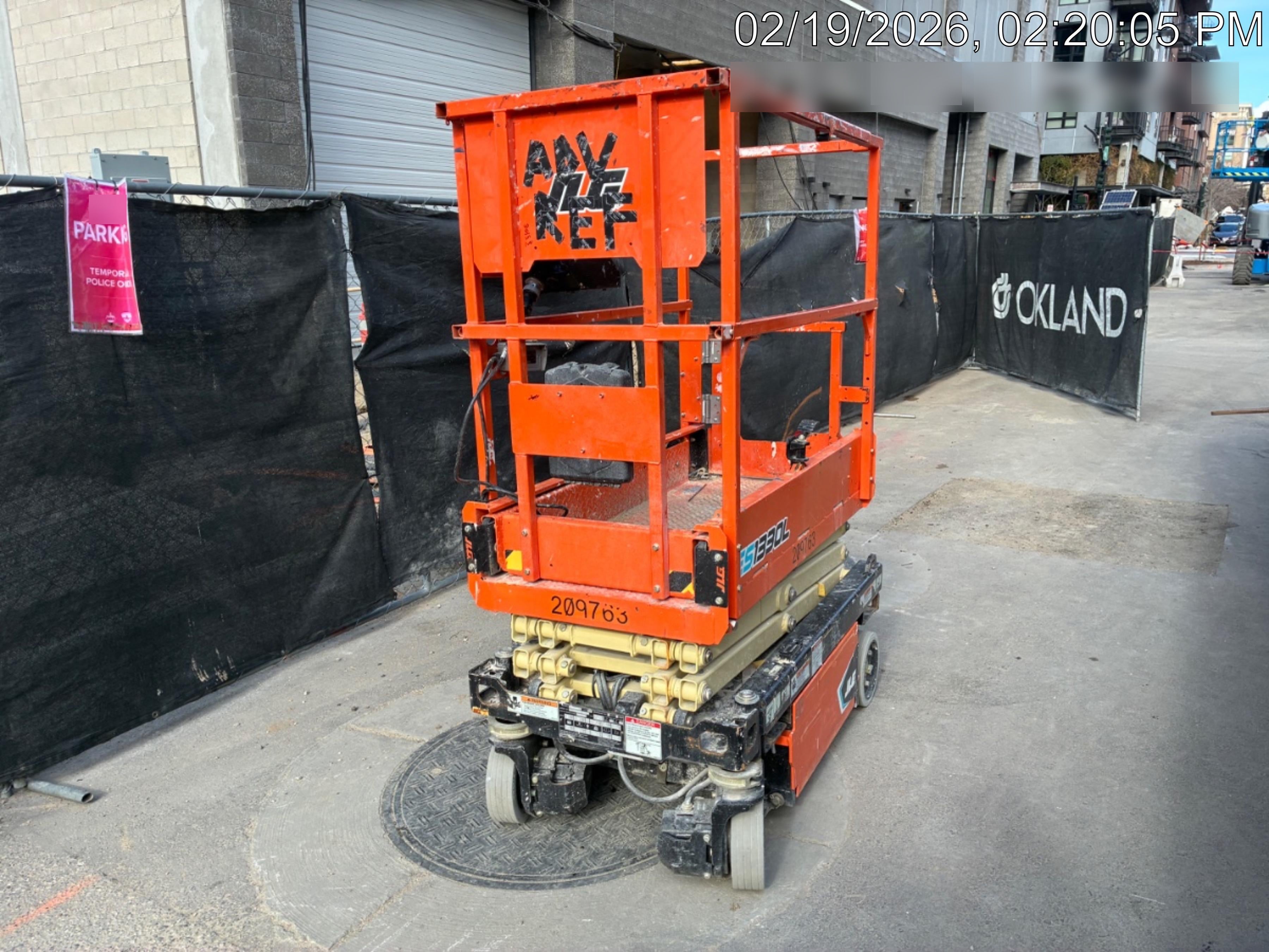 2022 JLG ES1330L