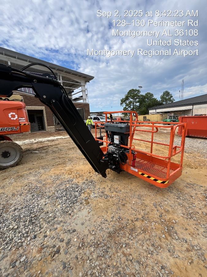 2025 JLG 660SJ