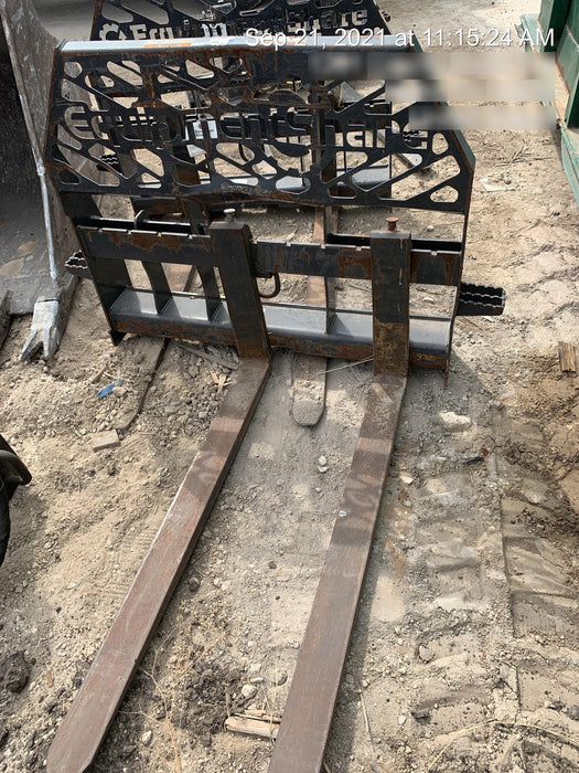 2018 PALADIN 48" Pallet Forks