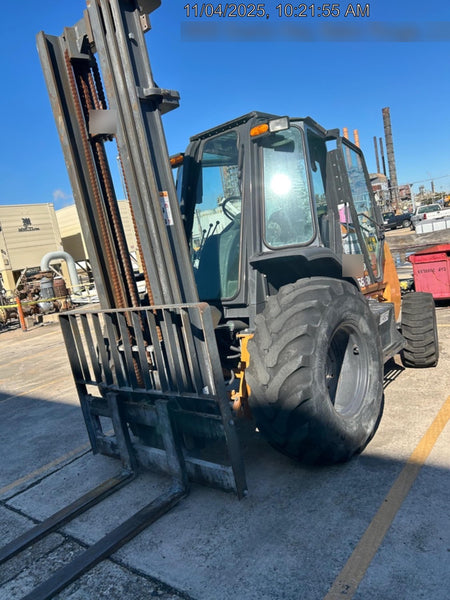 2022 CASE 588H