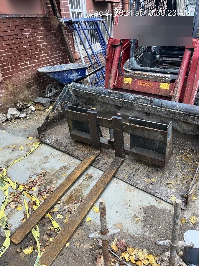 2019 PALADIN 48" Pallet Forks - Paladin
