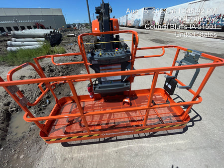 2023 JLG 660SJ