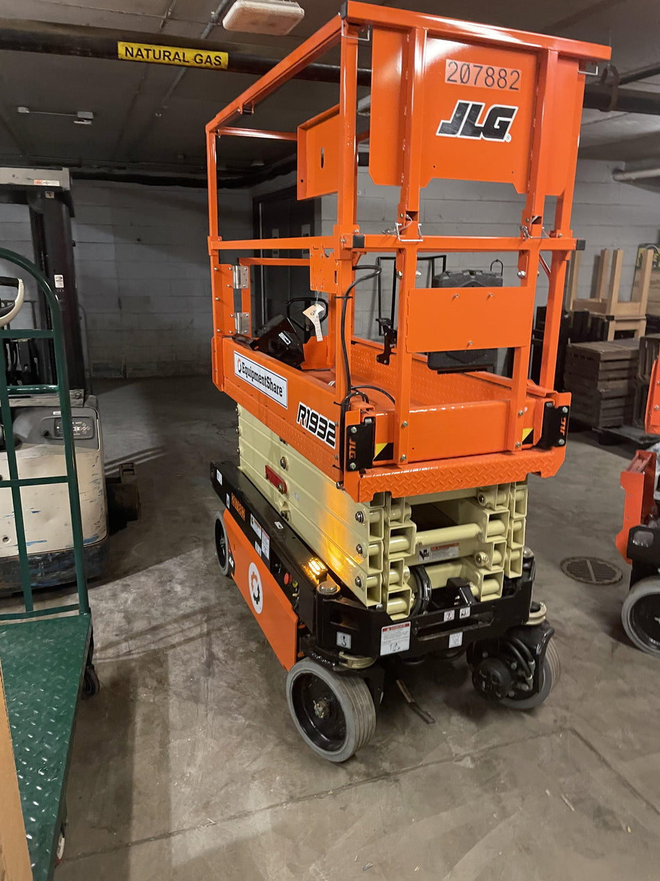 2022 JLG R1932