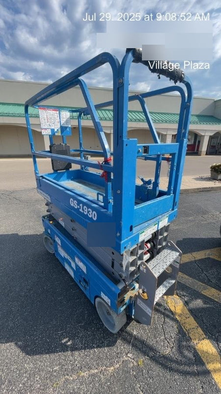 2020 Genie GS-1930 Solid Non Marking Tires, Beacon, Folding rails with half height swing gate