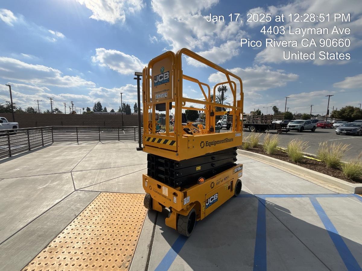 2024 JCB S1932E