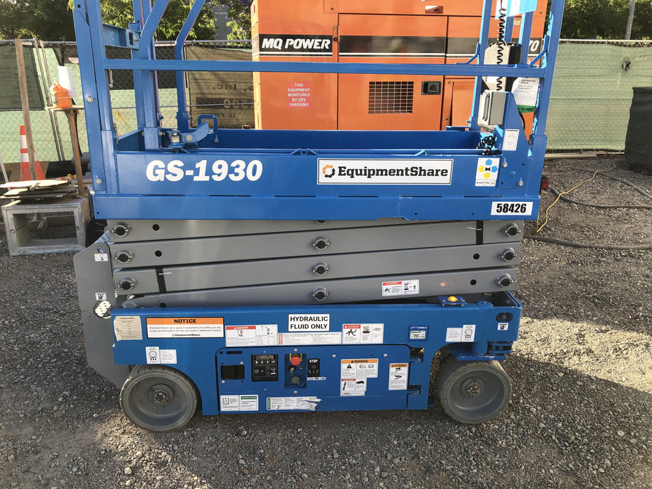 2019 Genie GS-1930 Half Height Swing Gate, 800W Inverter