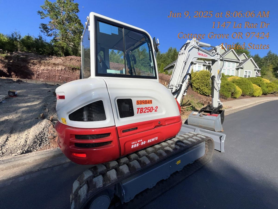 2025 TAKEUCHI 24" Bucket Takeuchi