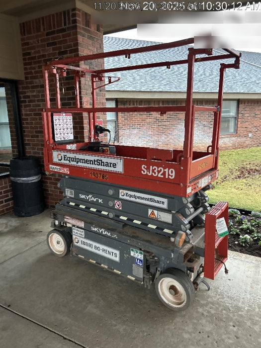 2021 SKYJACK SJ3219