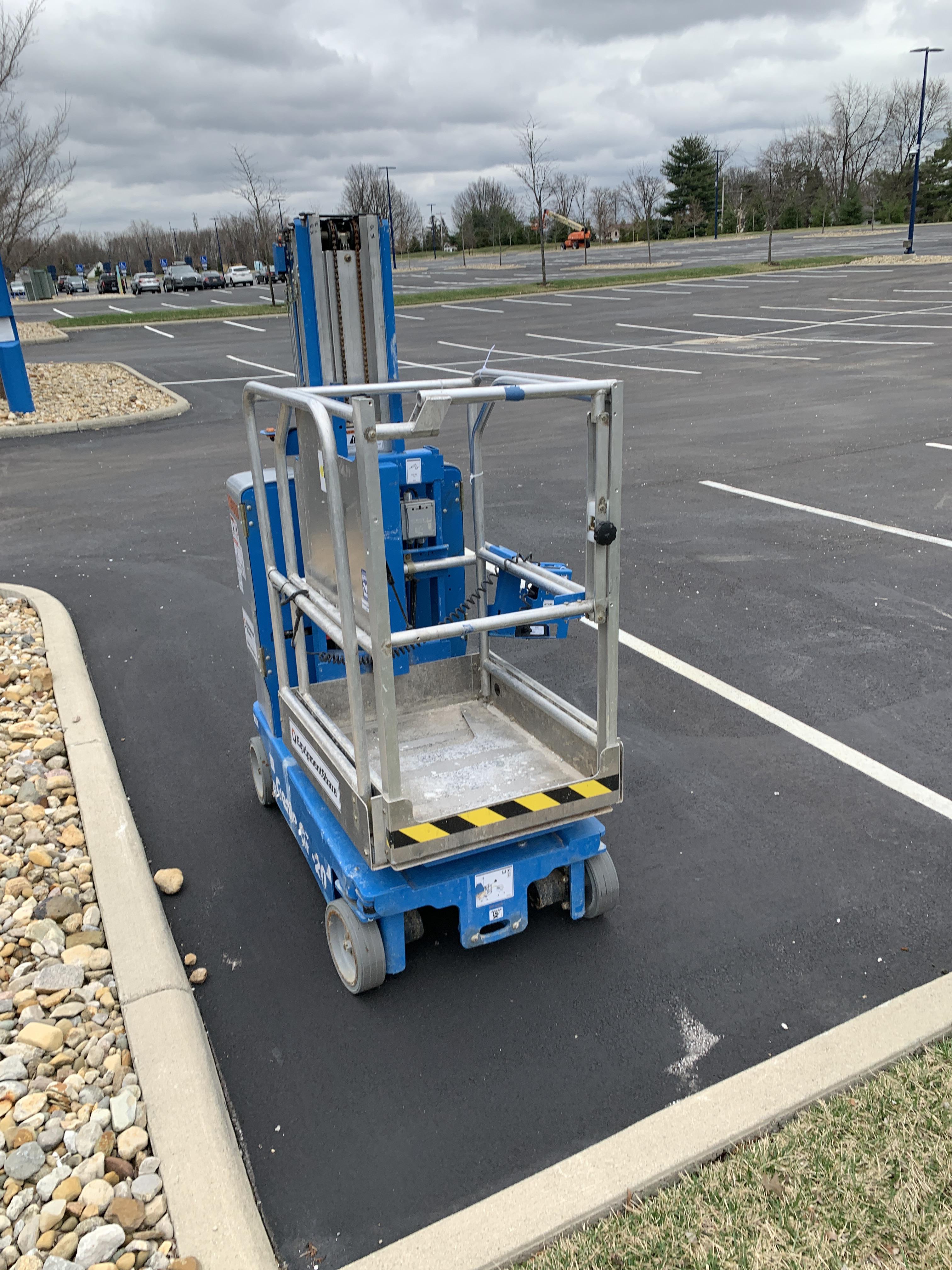 2021 GENIE GR-20