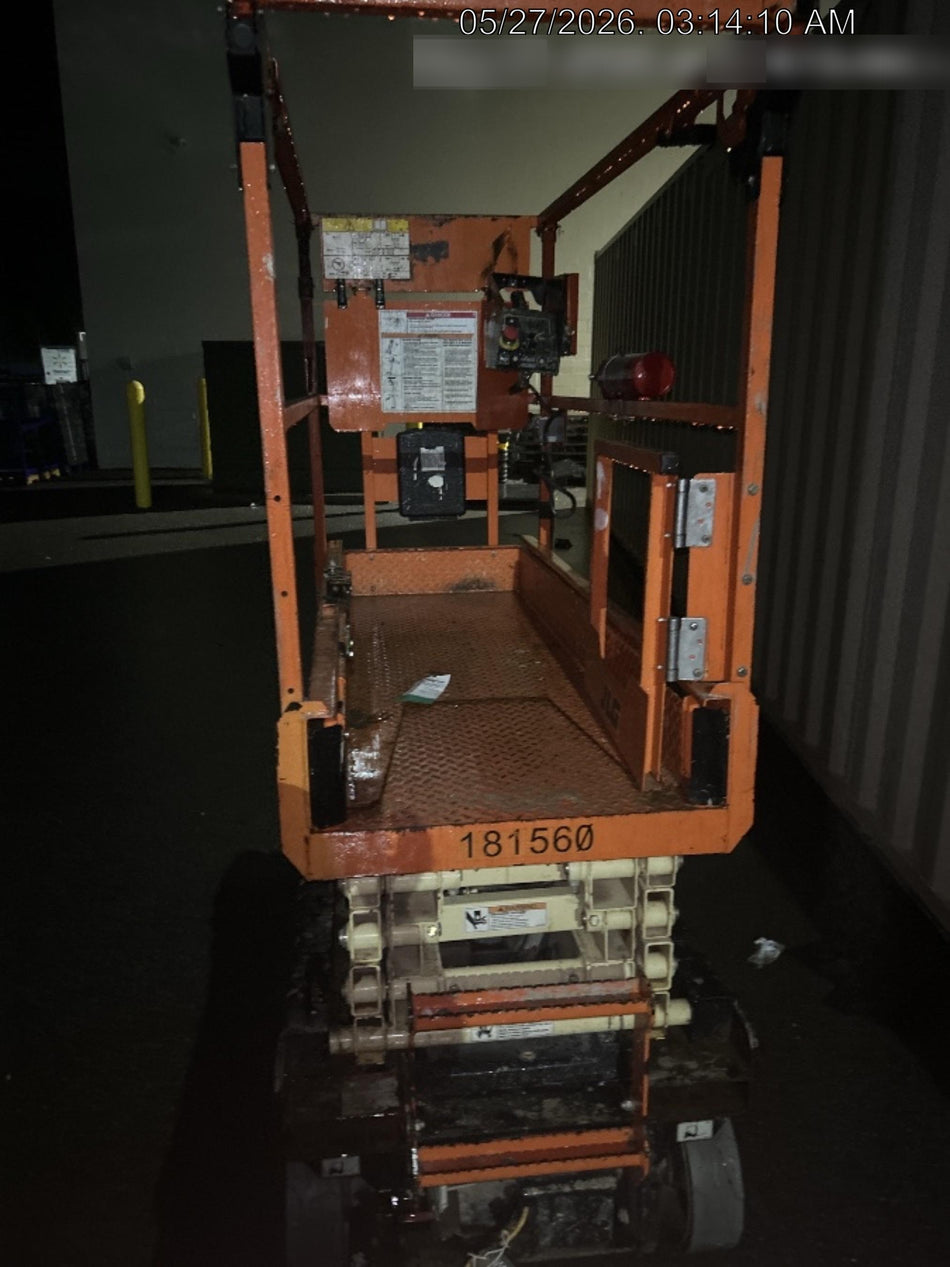 2021 JLG ES1932