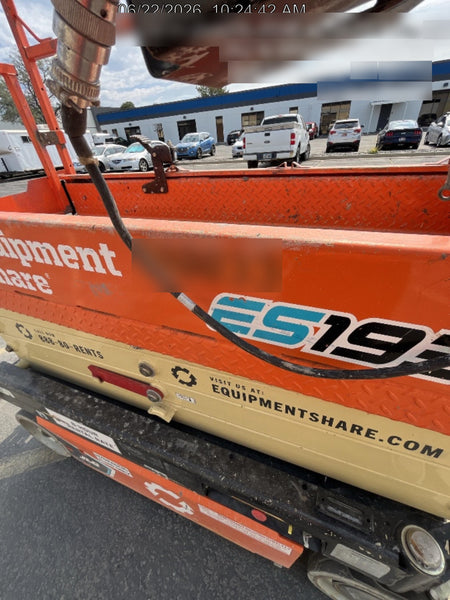 2022 JLG ES1932