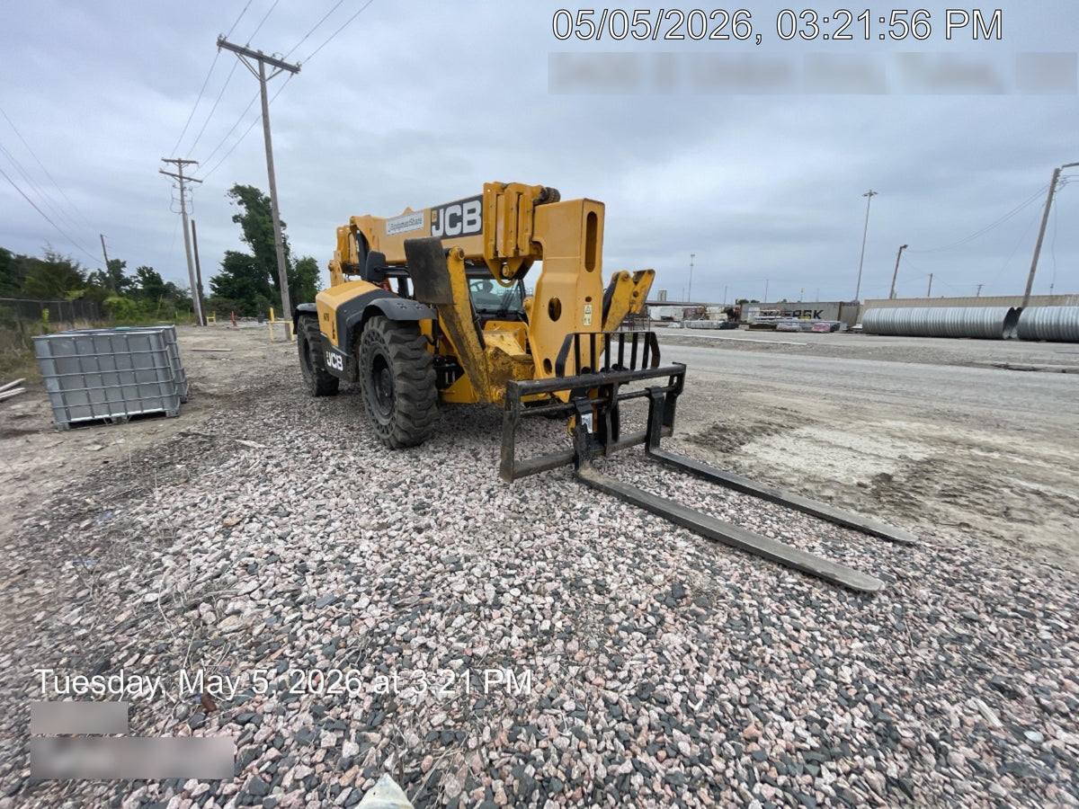 2019 JCB 512-56 Cab/Heat/Air, 109 HP, Solid Tires, STD Worklight, Beacon, Aux Hydraulics, Lifting Eye, Back up Alarm w/66" Carriage/60" Forks